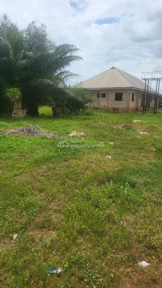 Distress 6 Units of 2 Bedroom Bungalow with Modern Facilities, Amagba G R a Extension, Benin, Oredo, Edo, Block of Flats for Sale