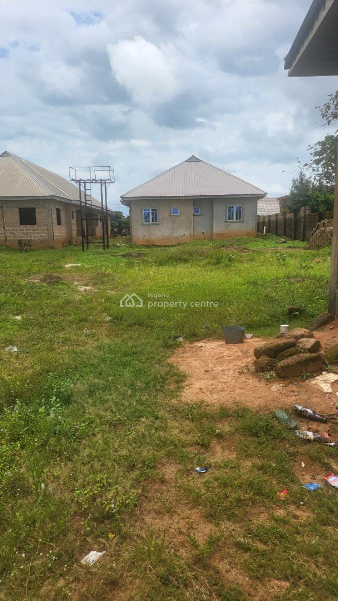 Distress 6 Units of 2 Bedroom Bungalow with Modern Facilities, Amagba G R a Extension, Benin, Oredo, Edo, Block of Flats for Sale