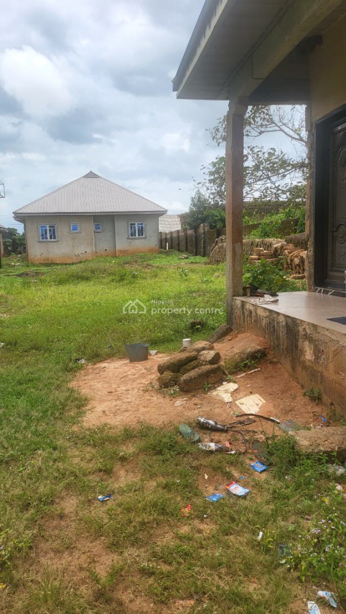 Distress 6 Units of 2 Bedroom Bungalow with Modern Facilities, Amagba G R a Extension, Benin, Oredo, Edo, Block of Flats for Sale