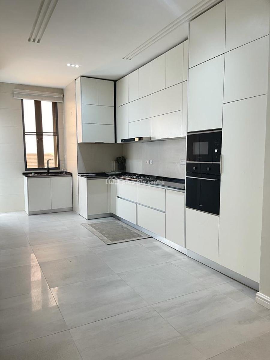 Waterfront, Spacious & Cozy 2-bedroom Apt with a Swimming Pool and Gym, Midak Mew Apartment, Lekki Phase 1, Lekki, Lagos, Flat / Apartment Short Let