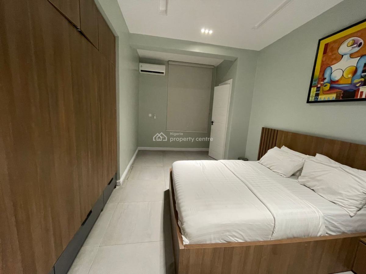 Waterfront, Spacious & Cozy 2-bedroom Apt with a Swimming Pool and Gym, Midak Mew Apartment, Lekki Phase 1, Lekki, Lagos, Flat / Apartment Short Let
