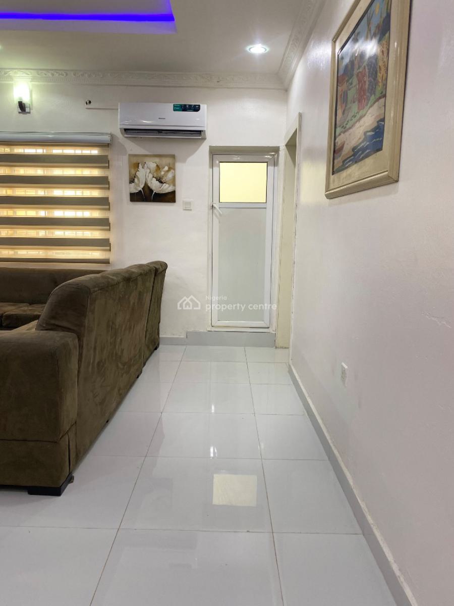 Furnished 2 Bedroom Apartment, 37 Adeniji Close, Off Ishaga Road, Surulere, Lagos, Flat / Apartment Short Let