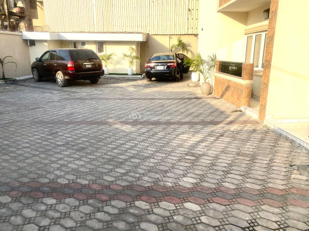 Furnished 2 Bedroom Apartment, 37 Adeniji Close, Off Ishaga Road, Surulere, Lagos, Flat / Apartment Short Let