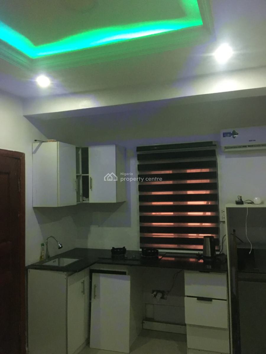 Self Contained, Off Admiralty Way, Lekki Phase 1, Lekki, Lagos, Self Contain (single Rooms) for Rent