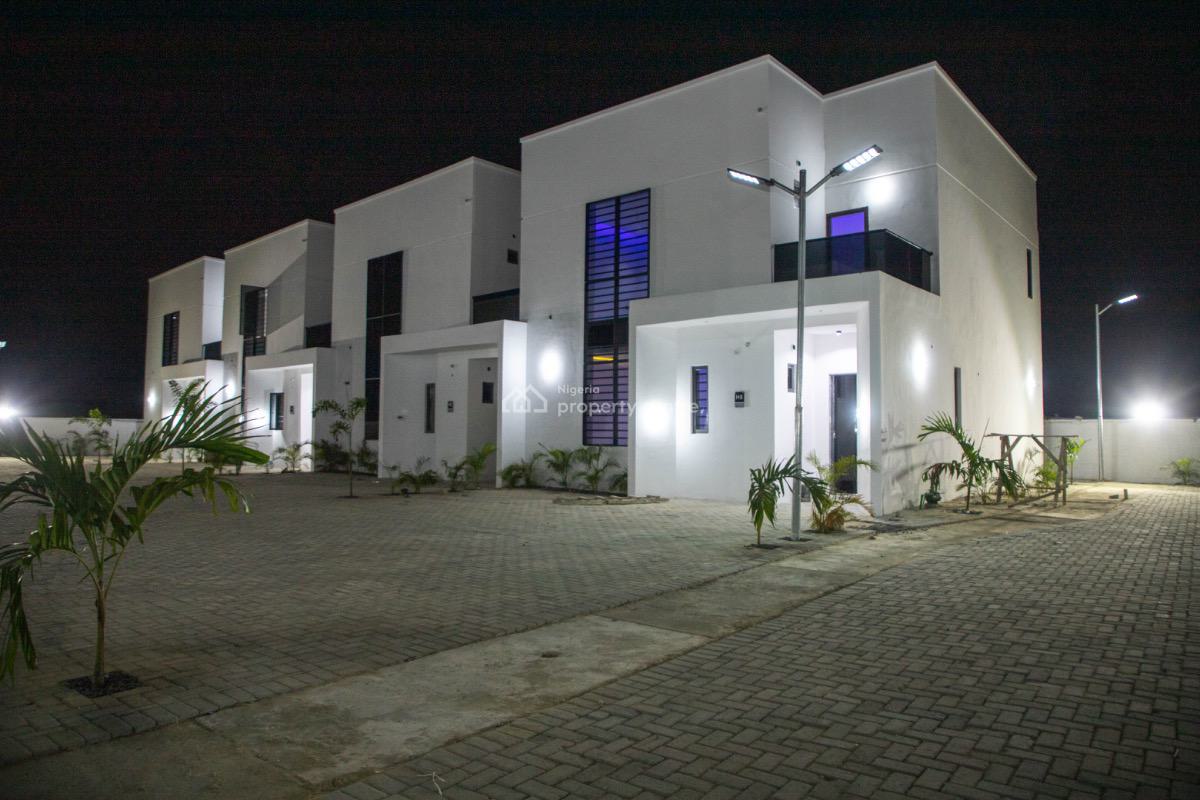 The Palms Residence, Chuks Okokwu Street., Ajah, Lagos, House for Sale