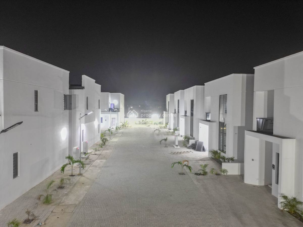 The Palms Residence, Chuks Okokwu Street., Ajah, Lagos, House for Sale