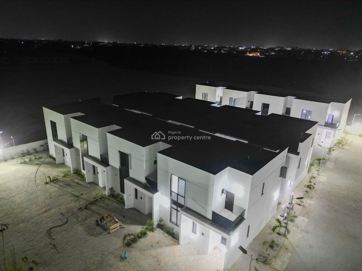 The Palms Residence, Chuks Okokwu Street., Ajah, Lagos, House for Sale