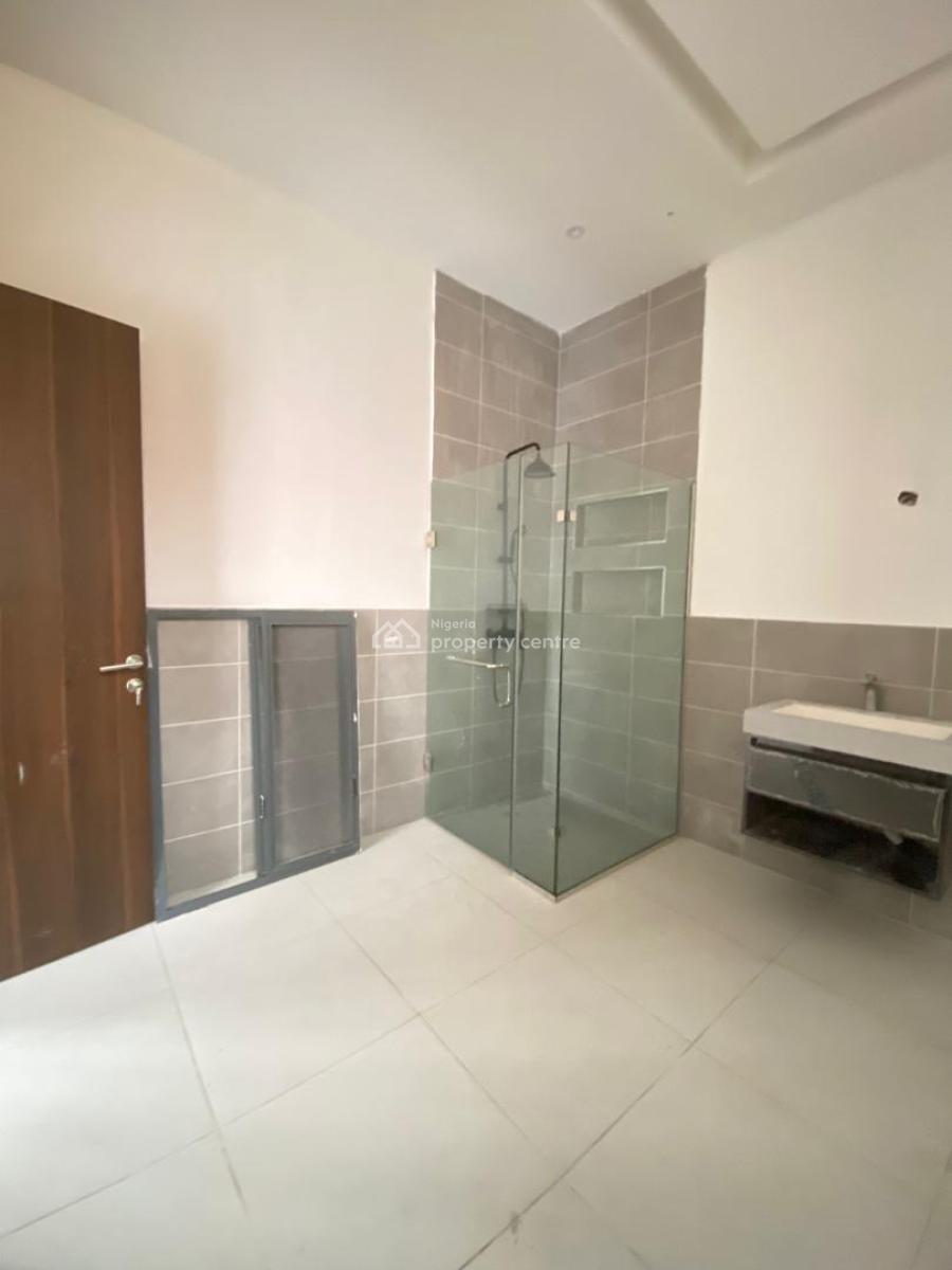 Newly Renovated 4 Bedroom Semi-detached Duplex, Lekki Phase 1, Lekki, Lagos, Semi-detached Duplex for Rent