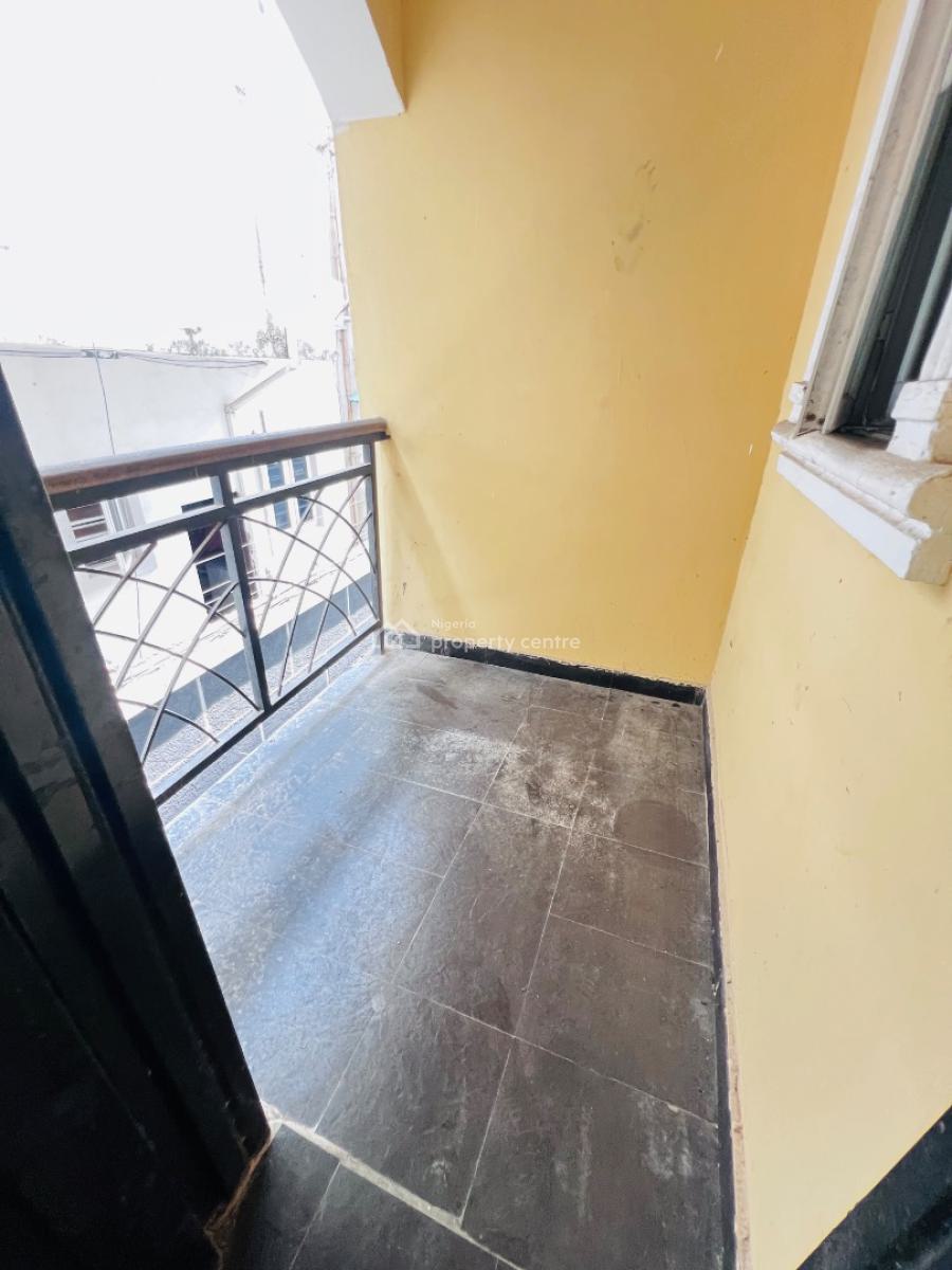 Well Maintained 3 Bedroom Flat, Orchid Road, Lekki, Lagos, Flat / Apartment for Rent