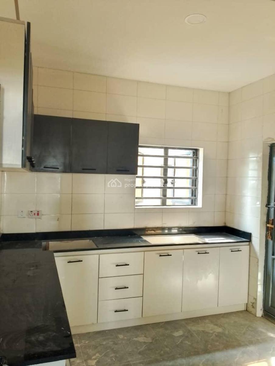 Luxury 2 Bedroom Apartment, Ologolo, Lekki, Lagos, Flat / Apartment for Sale