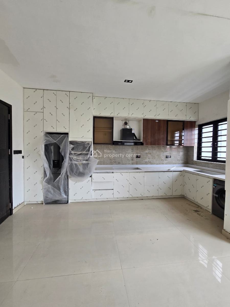 Luxury 2 Bedroom Apartments with Pool, Gym, Elevator and Bq, Lekki Phase 1, Lekki, Lagos, Flat / Apartment for Sale