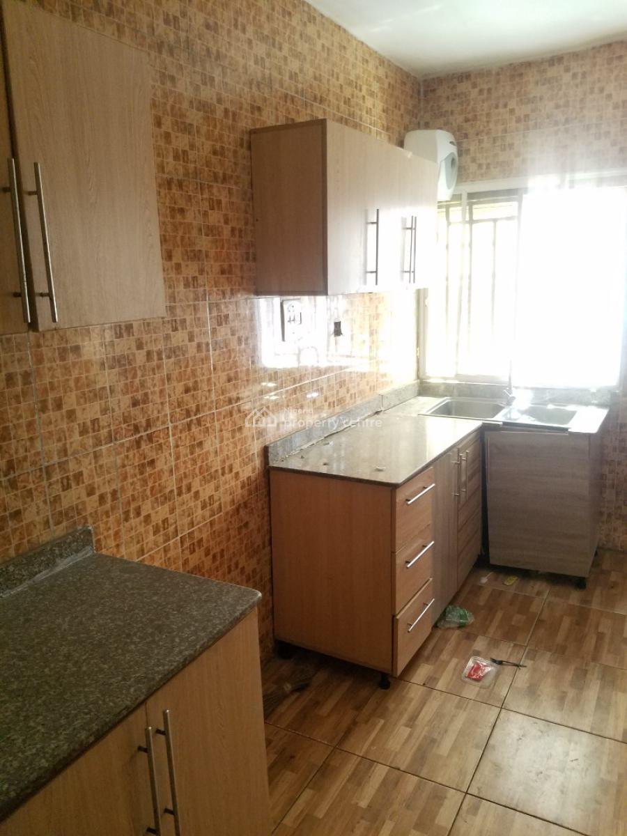 Standard 2 Bedroom Flat, Osapa, Lekki, Lagos, Flat / Apartment for Rent