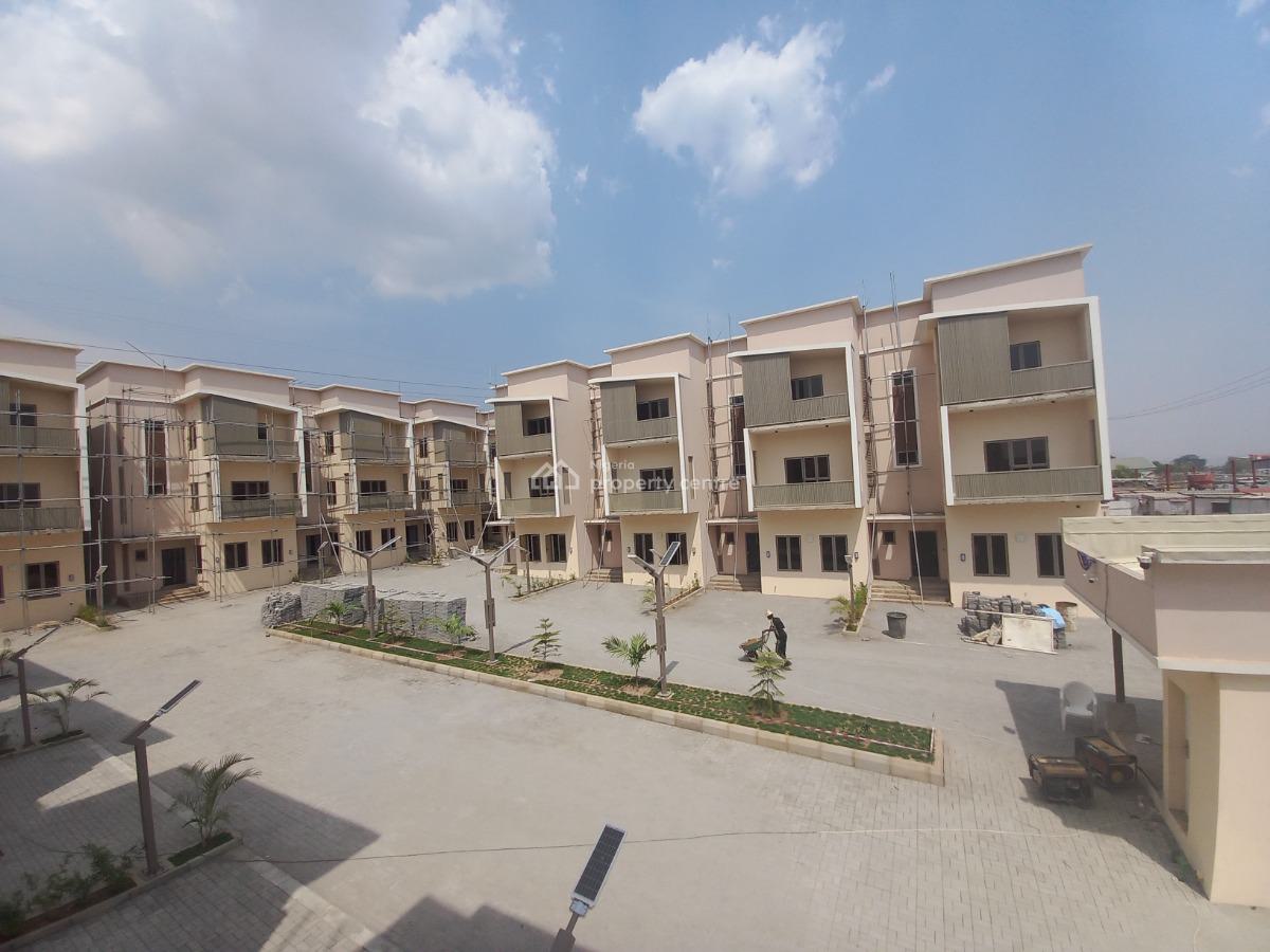Luxury Well-built 4 Bedroom Terrace Duplex with Bq Attached, Dawaki, Gwarinpa, Abuja, Terraced Duplex for Sale
