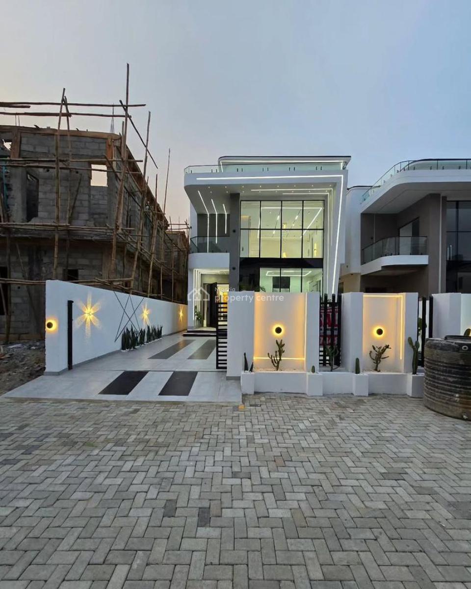 5 Bedrooms Fully-detached Duplex with Bq, Ajah, Lagos, Detached Duplex for Sale