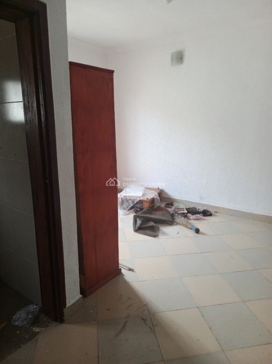 Affordable Clean Shared Apartment, Maroko Mobil Road, Ilaje, Ajah, Lagos, Self Contain (single Rooms) for Rent
