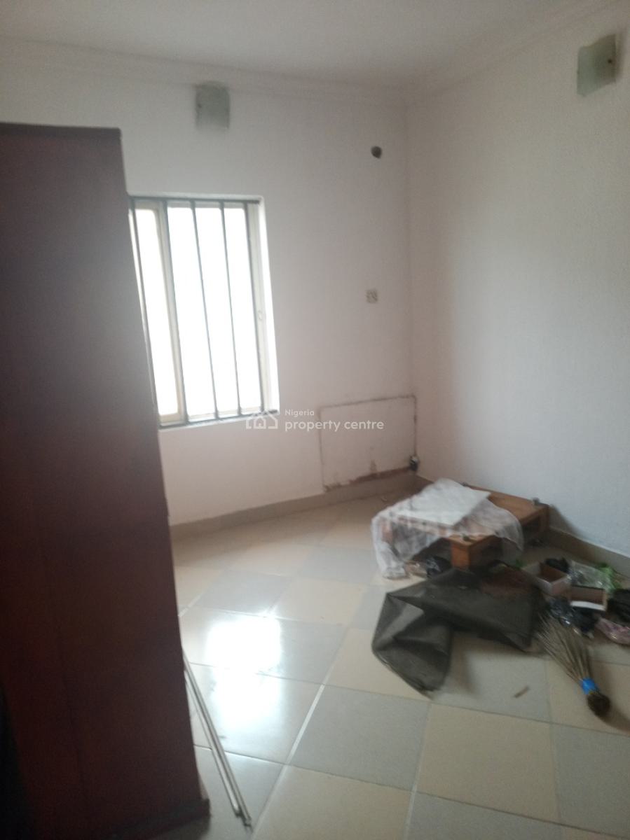 Affordable Clean Shared Apartment, Maroko Mobil Road, Ilaje, Ajah, Lagos, Self Contain (single Rooms) for Rent