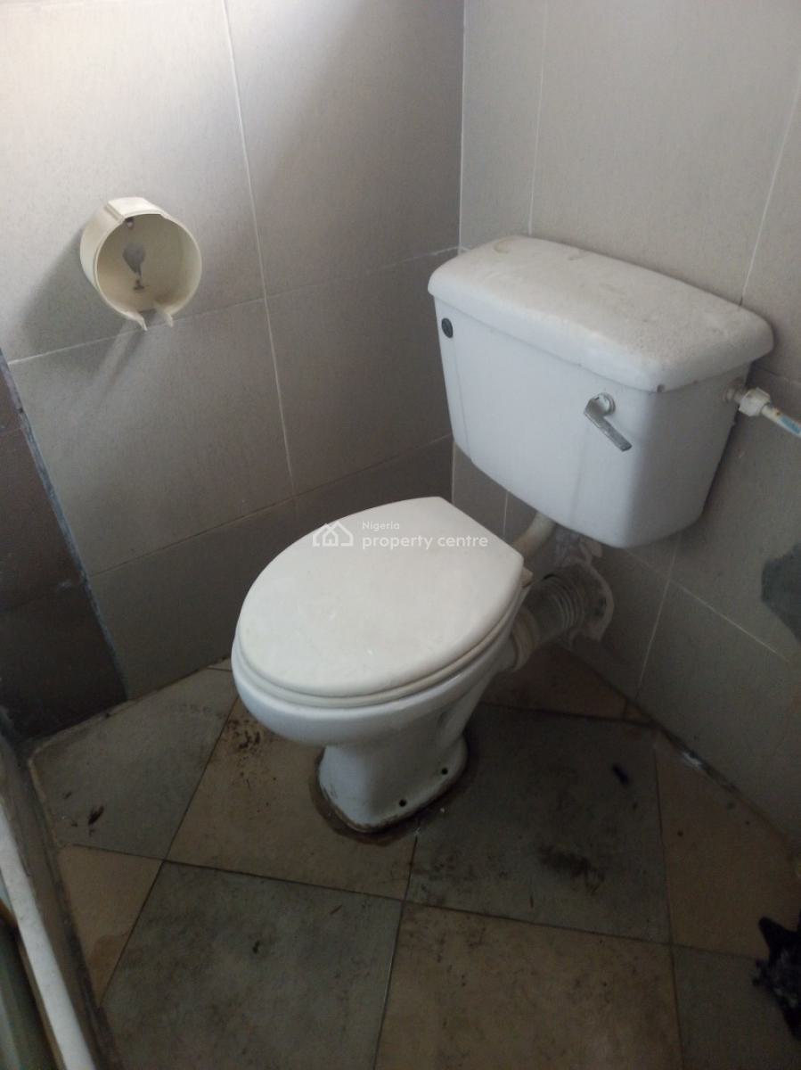 Affordable Clean Shared Apartment, Maroko Mobil Road, Ilaje, Ajah, Lagos, Self Contain (single Rooms) for Rent