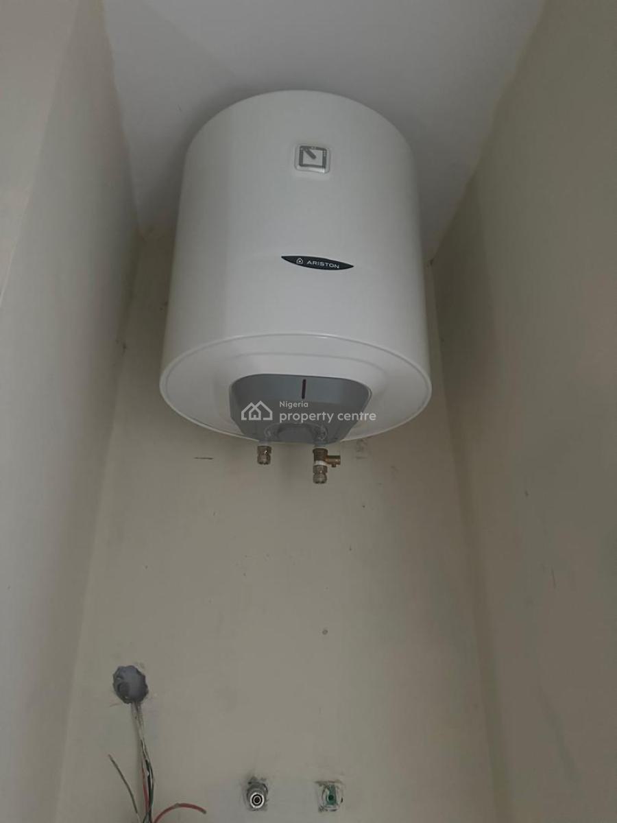 Well Built 3-bedroom Apartment with Bq, Off Bisola Durosimi Etti, Lekki Phase 1, Lekki, Lagos, Flat / Apartment for Sale