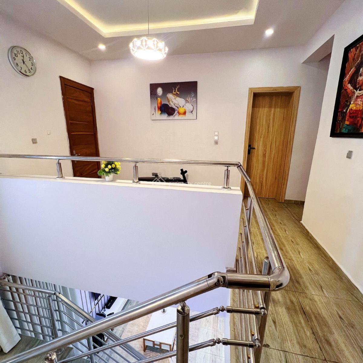 2 Bedroom Apartment with Ps5 for Entertainment, Orchid Road, Lekki, Lagos, Flat / Apartment Short Let