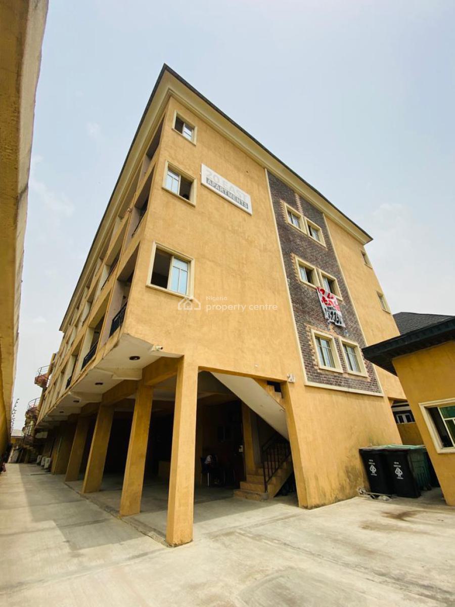 Spacious Room and Parlor in a Secure Estate with Double Balcony, Bakare Estate, Lekki, Lagos, Mini Flat (room and Parlour) for Rent