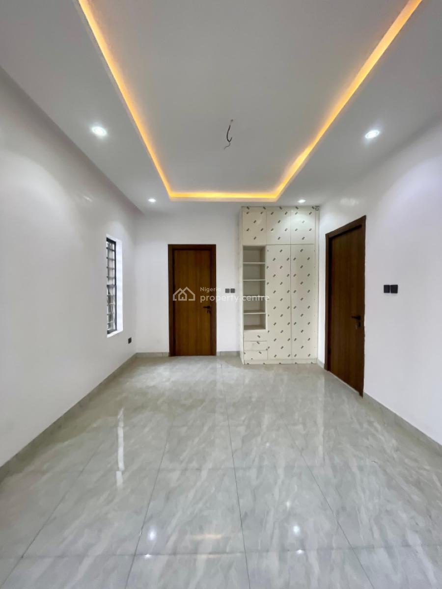 Exceptional 4 Bedroom Terrace Duplex with Bq, Chevron, Lekki, Lagos, Terraced Duplex for Sale