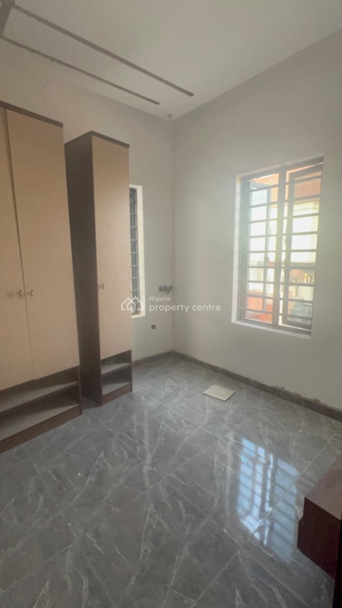 3 Bedroom Semi-detached Duplex, Olowora, Magodo, Lagos, Semi-detached Duplex for Sale