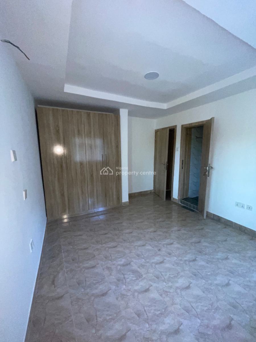 a Tasteful 2 Bedroom Apartment, Mobil Road, Ilaje, Ajah, Lagos, Flat / Apartment for Rent