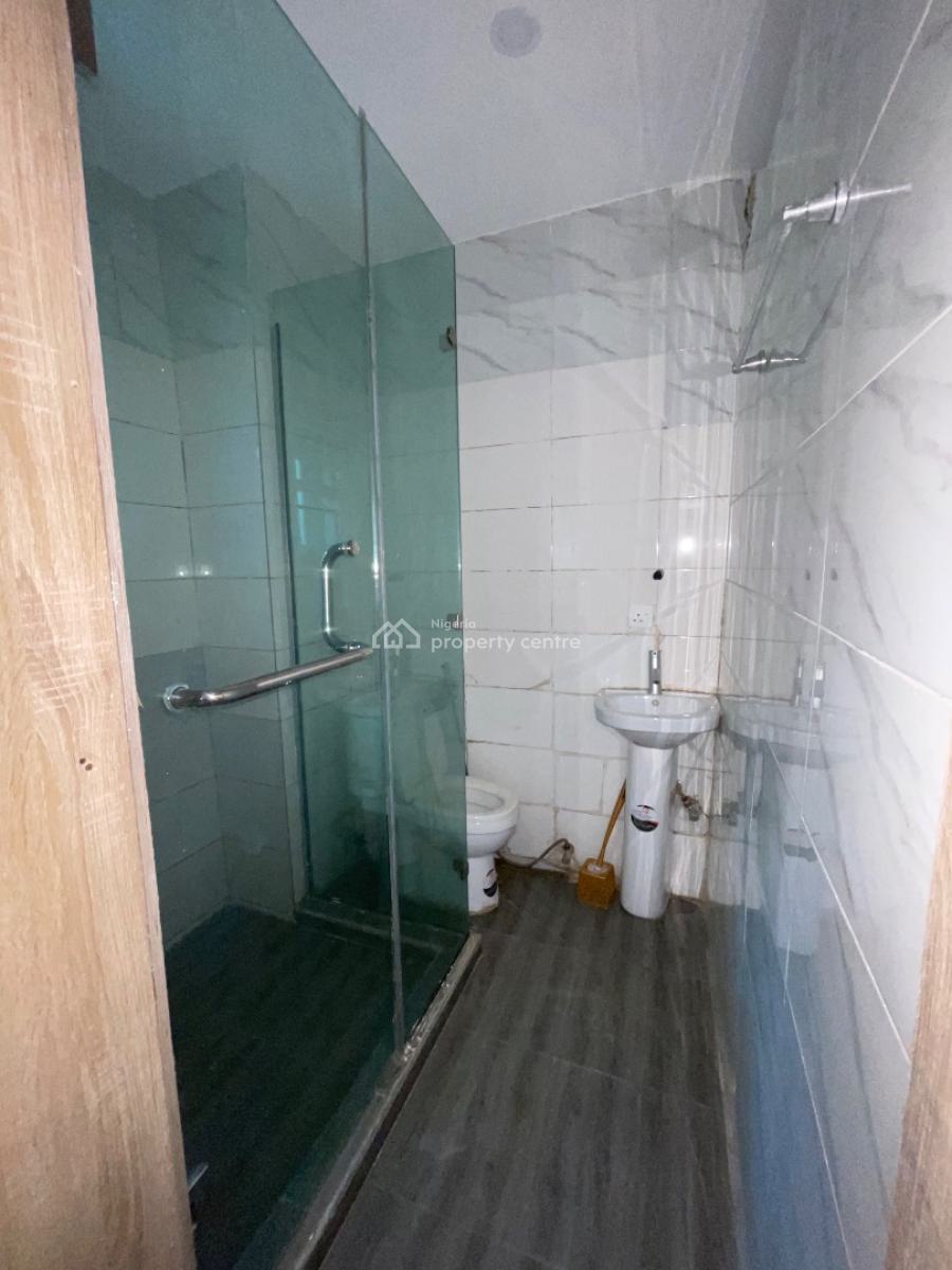 a Tasteful 2 Bedroom Apartment, Mobil Road, Ilaje, Ajah, Lagos, Flat / Apartment for Rent