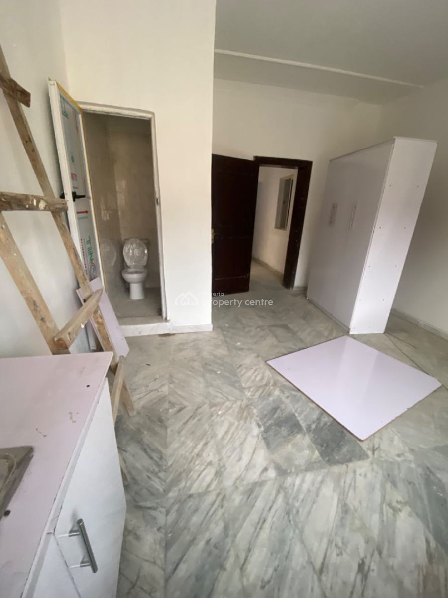 Self Contained, Off Admiralty Way, Lekki Phase 1, Lekki, Lagos, Self Contain (single Rooms) for Rent