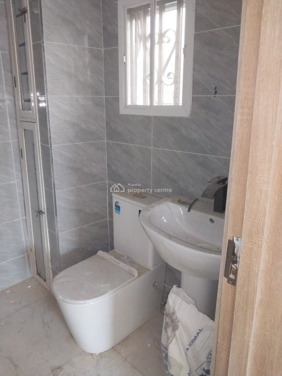 a Superb Newly Renovated 3 Bedroom Apartment, Close to Adekunle, Ebute Metta East, Yaba, Lagos, Flat / Apartment for Rent