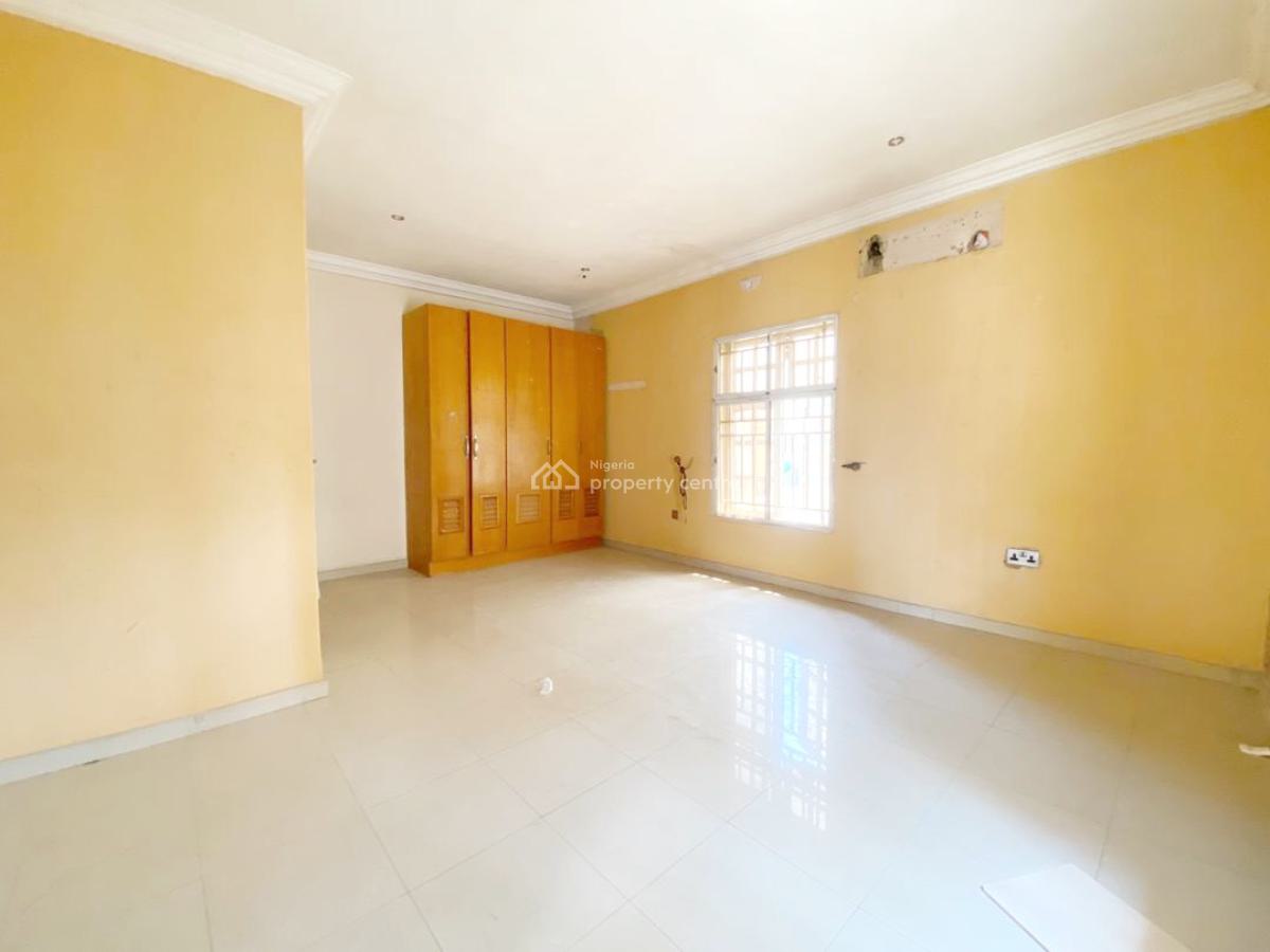 Well Maintained Spacious 3 Semi Detached Duplex, Gra Phase 1, Magodo, Lagos, Detached Duplex for Rent
