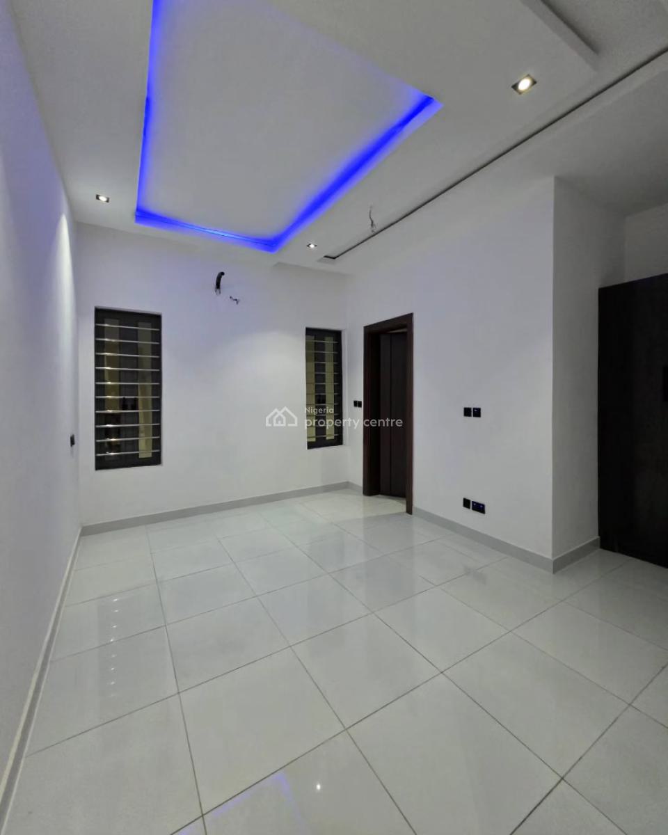 Spacious 5 Bedroom Fully Detached House with Pool, Ajah, Lagos, Detached Duplex for Sale