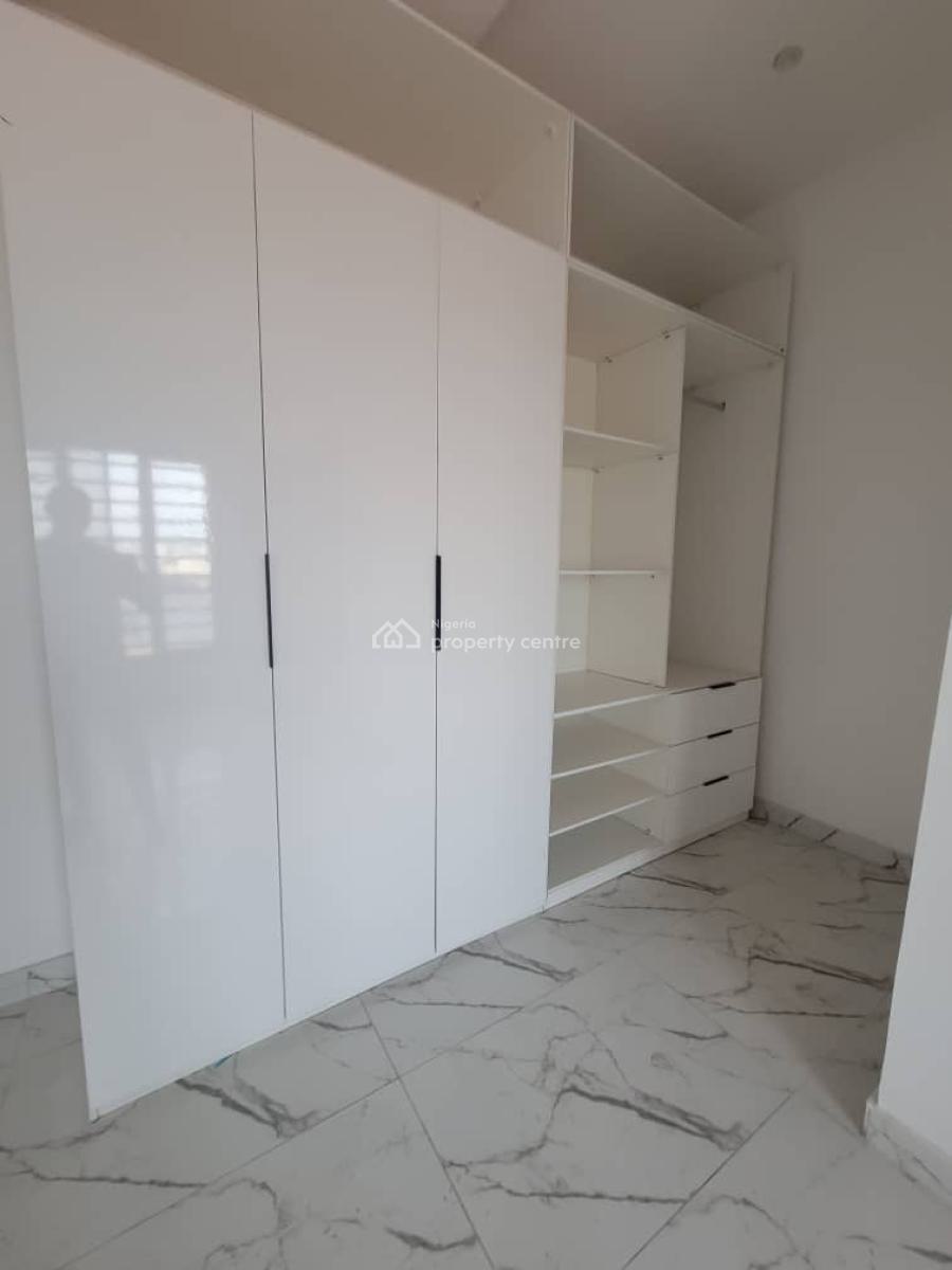 Newly Built 2 Bedroom Flat with Swimming Pool,gym and Elevator, Lekki Phase 1, Lekki, Lagos, Flat / Apartment for Rent