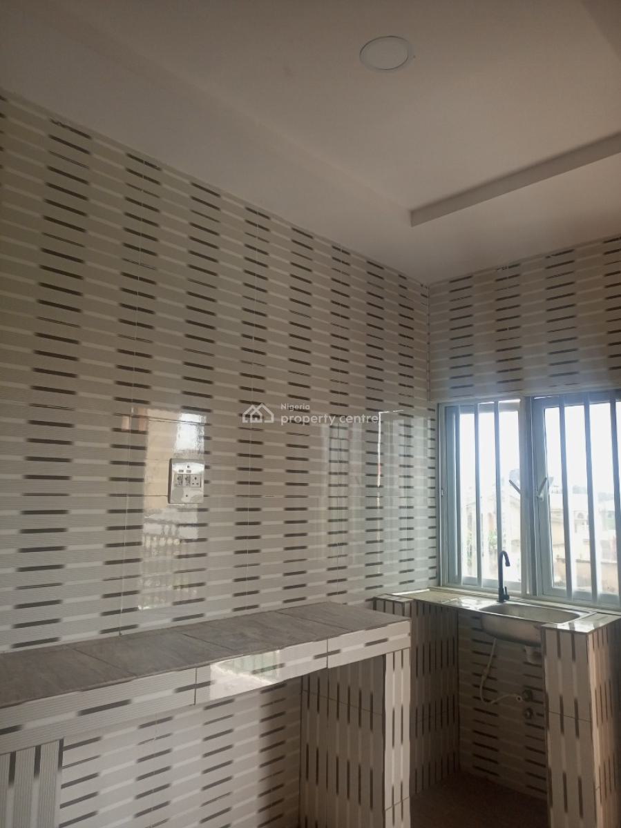 Luxury Newly Built 2 Bedroom Upstairs, Bucknor Estate, Isolo, Lagos, Flat / Apartment for Rent