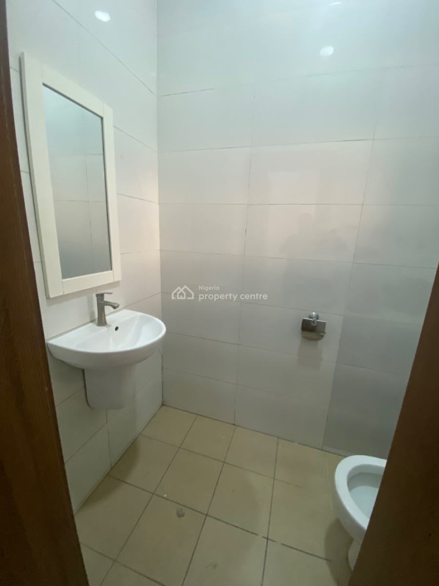 Nice 4 Bedroom Terrace Duplex  Guzape, Guzape District, Abuja, Terraced Duplex for Rent