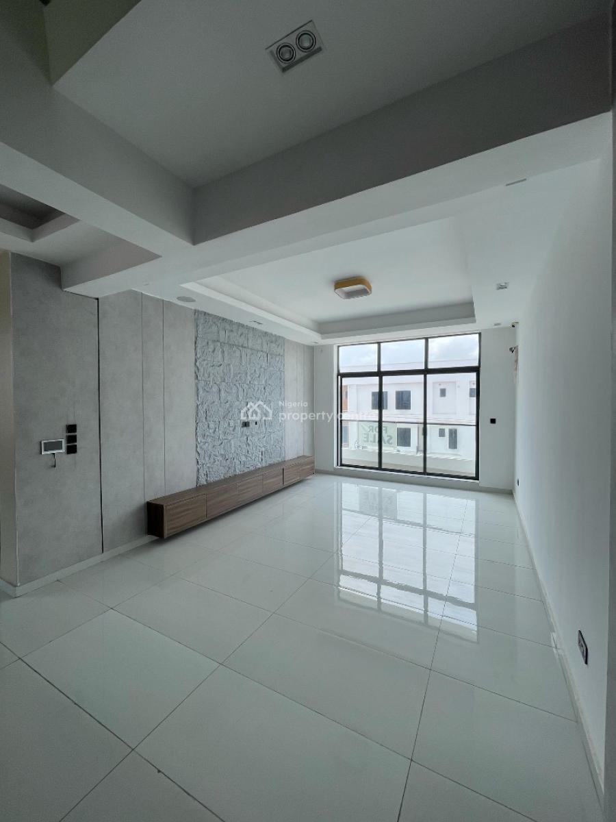 4 Bedroom Maisonette, Lekki Phase 1, Lekki, Lagos, Detached Duplex for Sale
