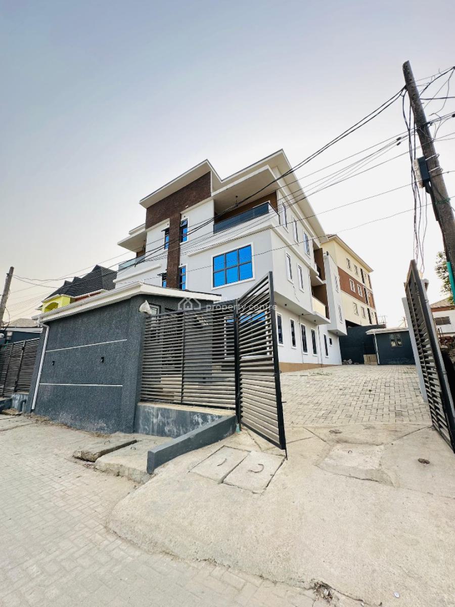 Excellently and Spaciously Built 4 Bedroom Semi Duplex with Bq, Excellently and Spaciously Built 4 Bedroom Semi Duplex with Bq, Anthony, Maryland, Lagos, Semi-detached Duplex for Sale