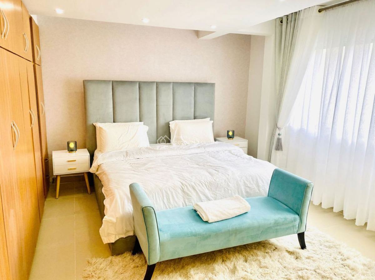 Luxury 3 Bedroom Apartment with Pool & Gym, Victoria Island (vi), Lagos, Flat / Apartment Short Let