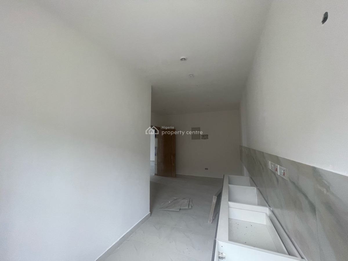 Tastefully Finished 4 Bedroom Penthouse with a Bq, Lekki Phase 1, Lekki, Lagos, House for Sale