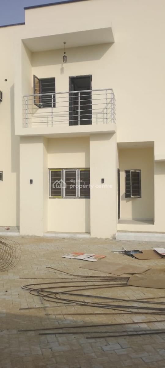 Newly Built Miniflat Upstairs with 2 Toilets  & Bath, 2 Balconies,, Mobile Road Ilaje, Lekki, Lagos, Mini Flat (room and Parlour) for Rent