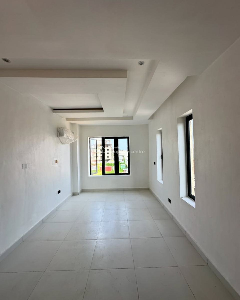 Serviced 2 Bedroom Apartment with Pool, Lekki Phase 1, Lekki, Lagos, Flat / Apartment for Rent