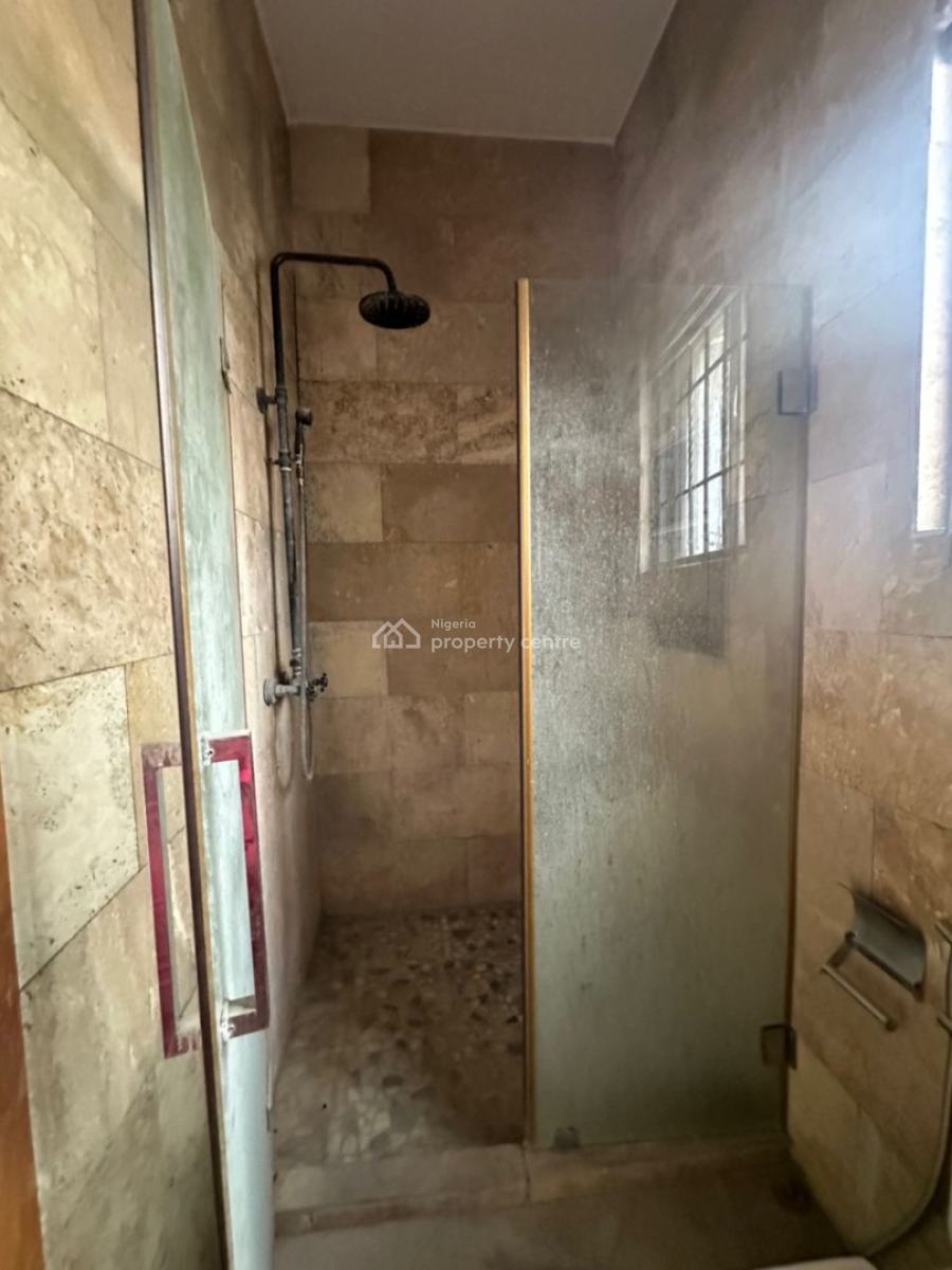 Single Room En-suite. Available for Both Residential & Commercial, Opposite Oniru Estate Gate, Lekki Right, Lekki Phase 1, Lekki, Lagos, Self Contain (single Rooms) for Rent