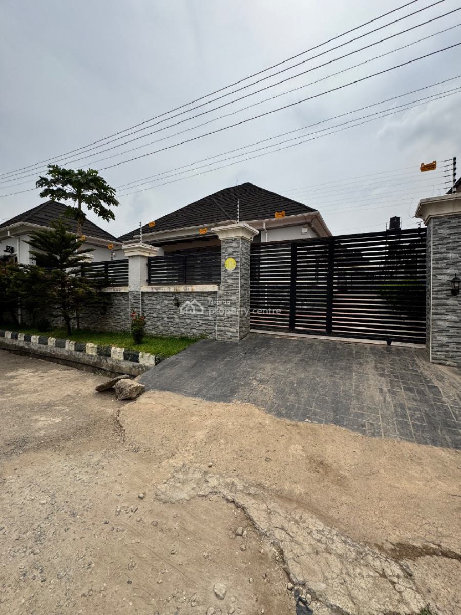 Well Built & Solid 3 Bedrooms Bungalow with 2rooms Bq, Efab Queens Estate, Gwarinpa, Abuja, Detached Bungalow for Sale