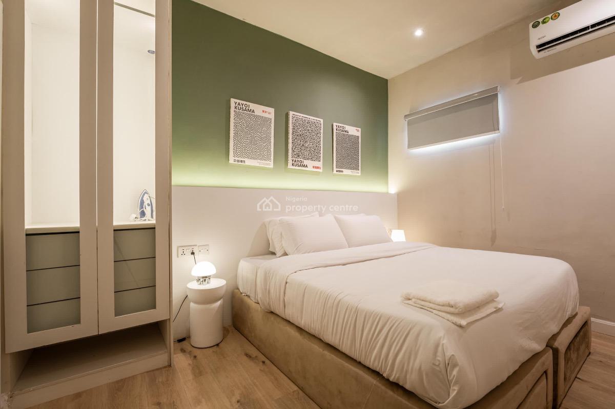 Luxury 2 Bedrooms with Excellent Features, Lekki Phase 1, Lekki, Lagos, Flat / Apartment Short Let