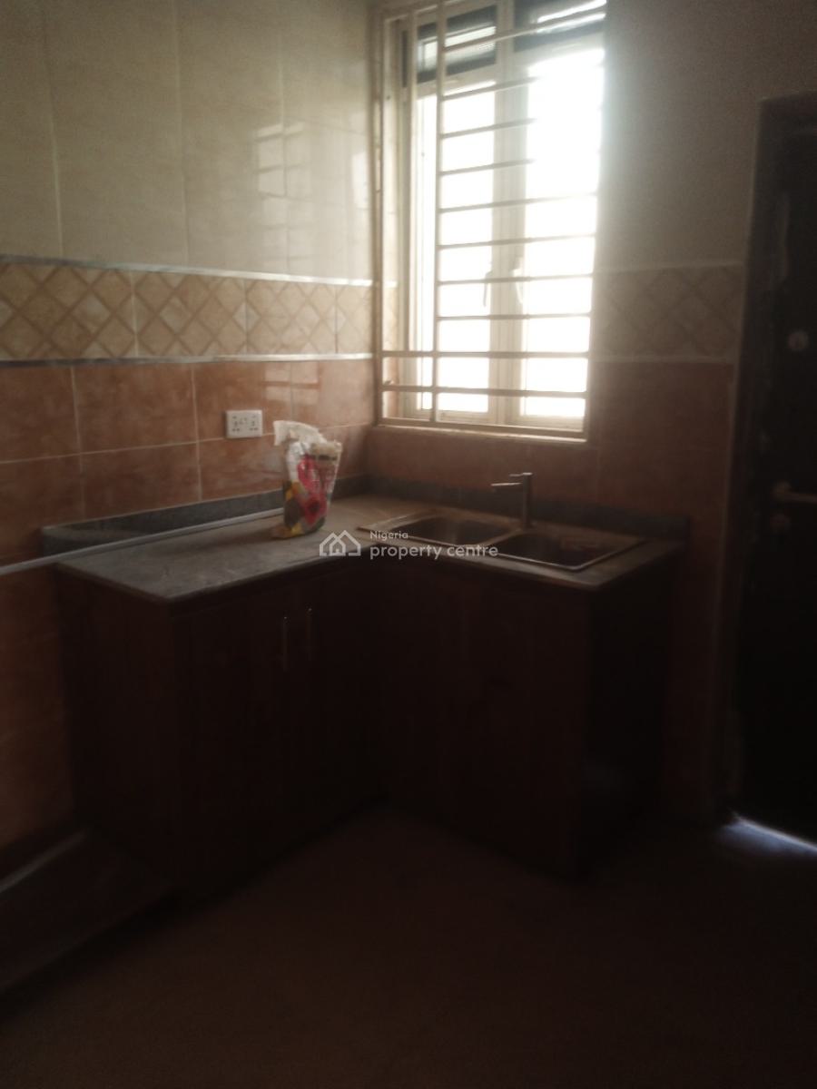 Neatly Finished 2 Bedrooms Apartment, Off 3rd Avenue, Gwarinpa, Abuja, Flat / Apartment for Sale