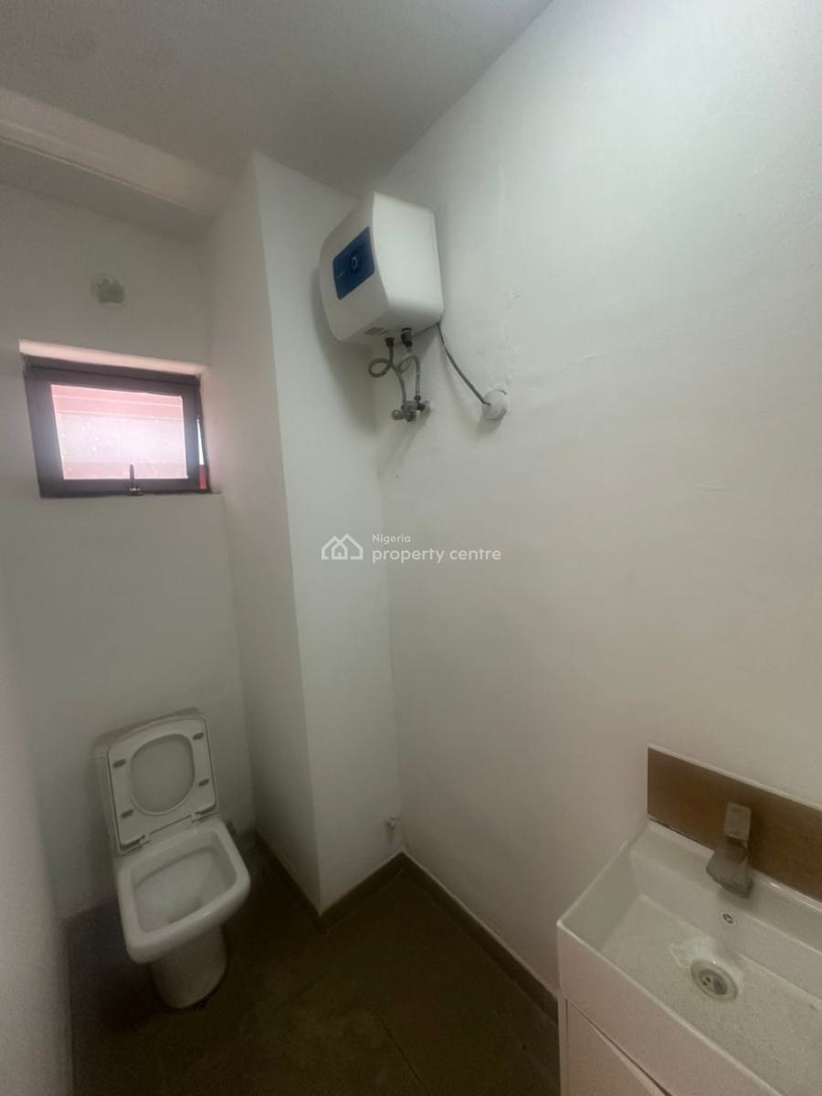 Well Built Two Bedroom Apartment, Victoria Island (vi), Lagos, Flat / Apartment for Rent