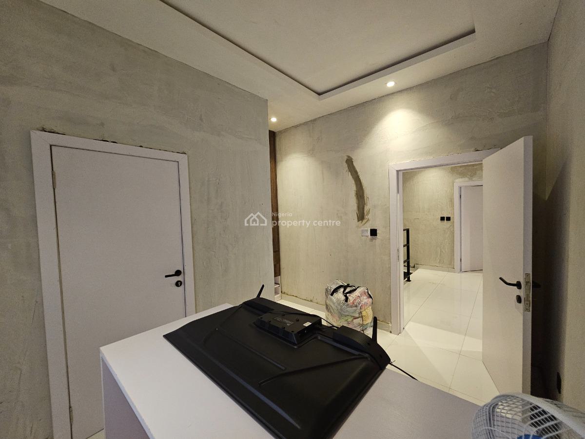 Nice 4-bedroom Semi-detached Duplex with Boysquarters, Fowowe Street, Agungi, Lekki, Lagos, Semi-detached Duplex for Sale