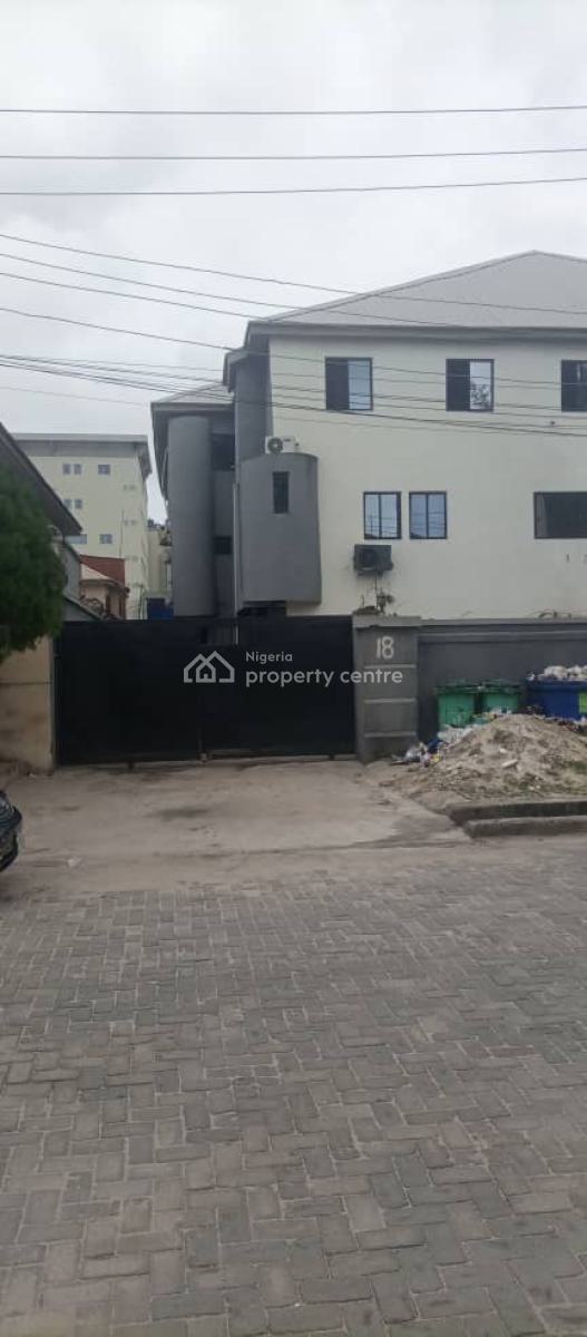Clean 2 Bedroom Apartment, Lekki Phase 1, Lekki, Lagos, Flat / Apartment for Rent
