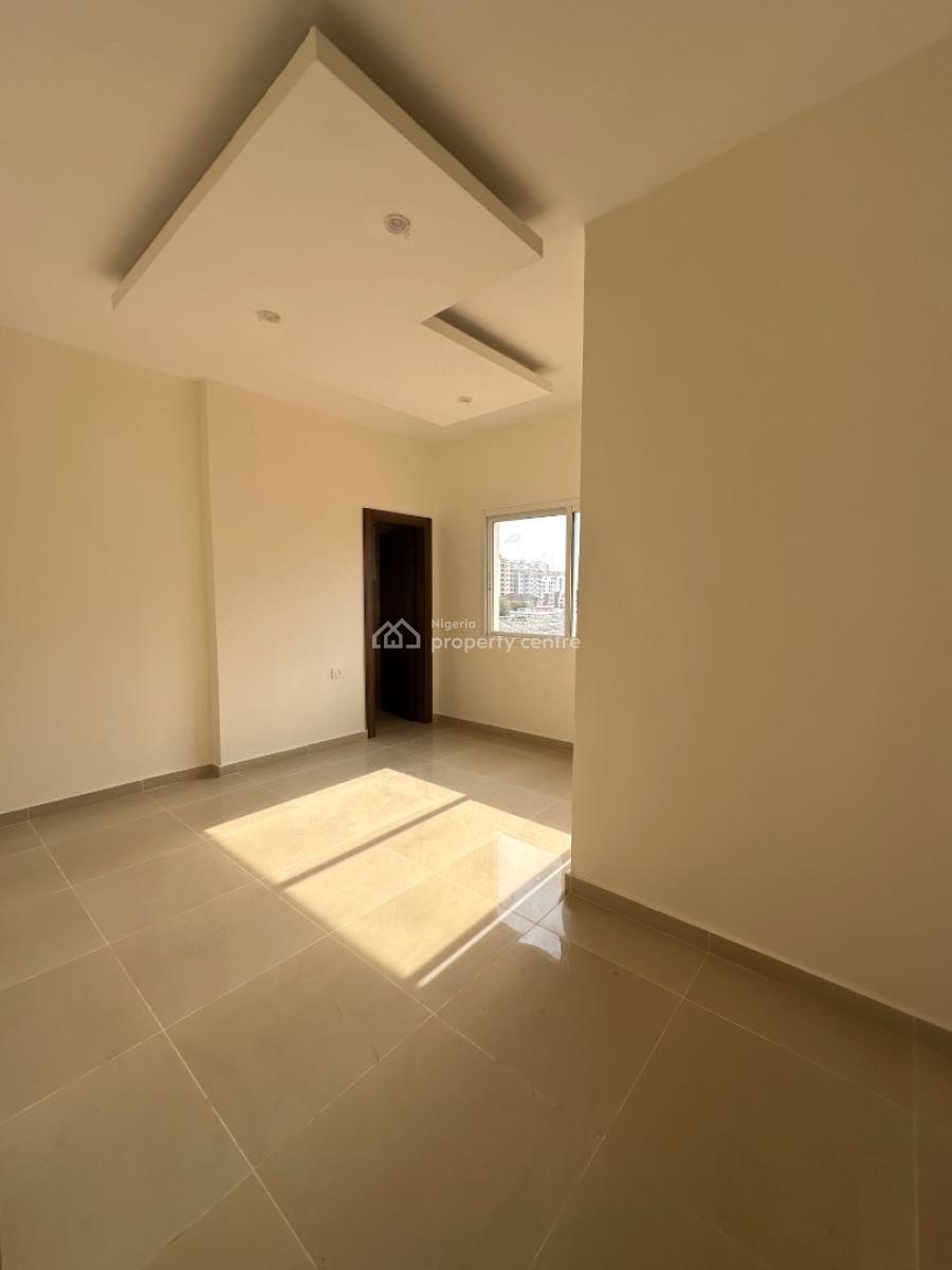 Beautifully Built 3 Bedroom Apartment with Pool and Gym, Victoria Island (vi), Lagos, Flat / Apartment for Sale