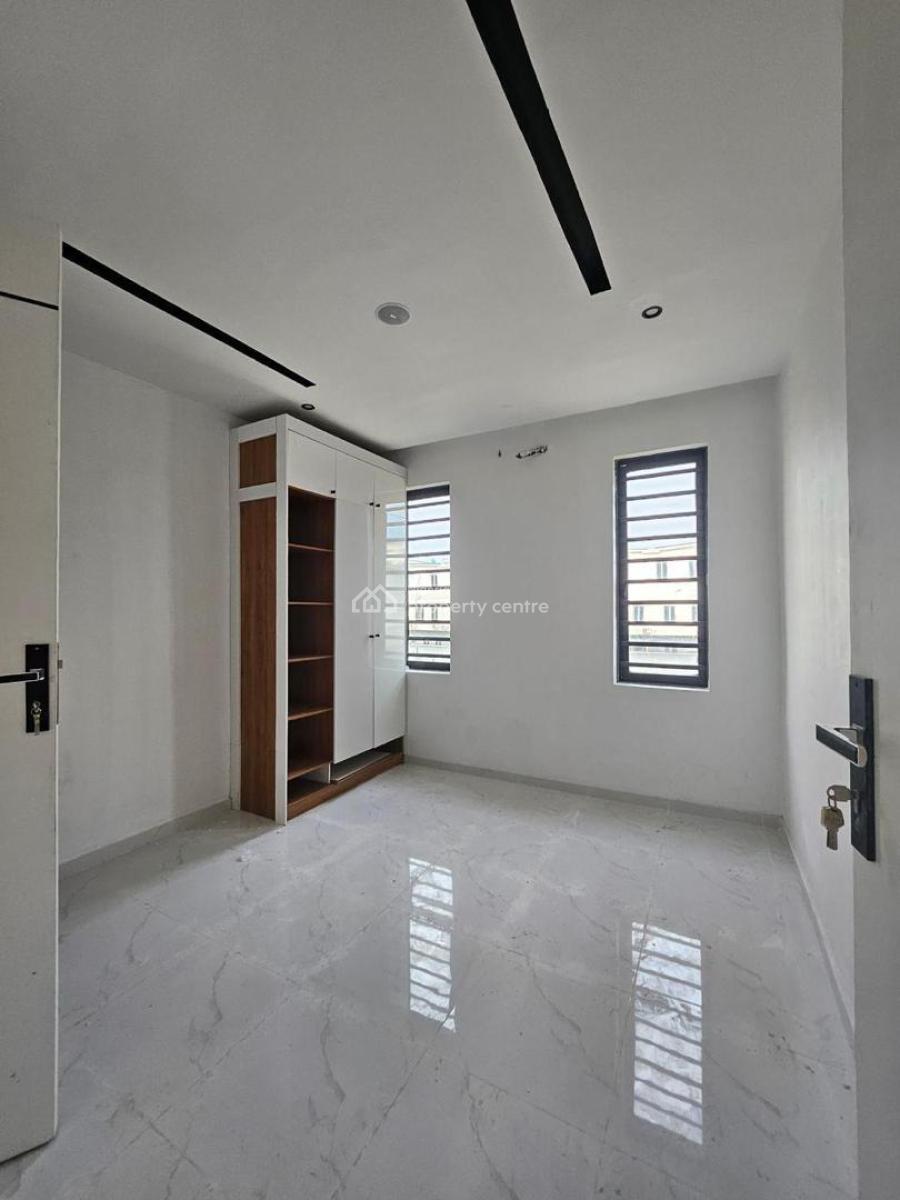 2-bedroom Apartment with Elevator, Lekki Phase 1, Lekki, Lagos, Flat / Apartment for Sale
